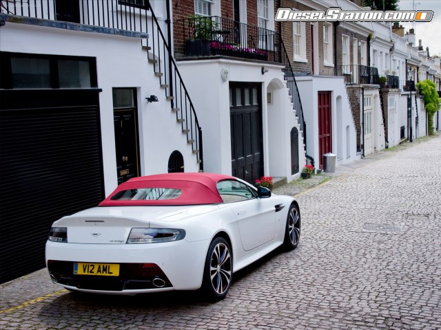 Aston Martin V12 Vantage Roadster 2013 Picture #42 Aston Martin V12 Vantage Roadster 2013 Picture #42